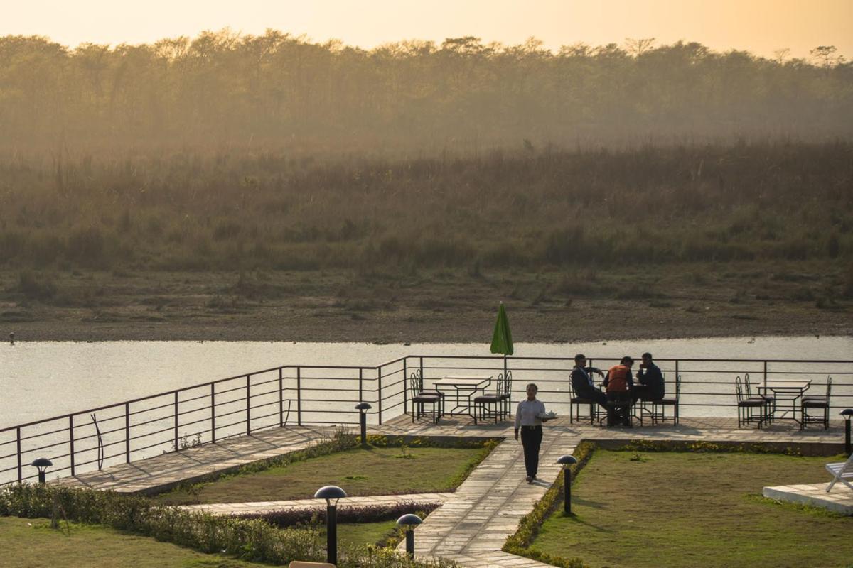 Park Safari Resort, Chitwan National Park Екстер'єр фото