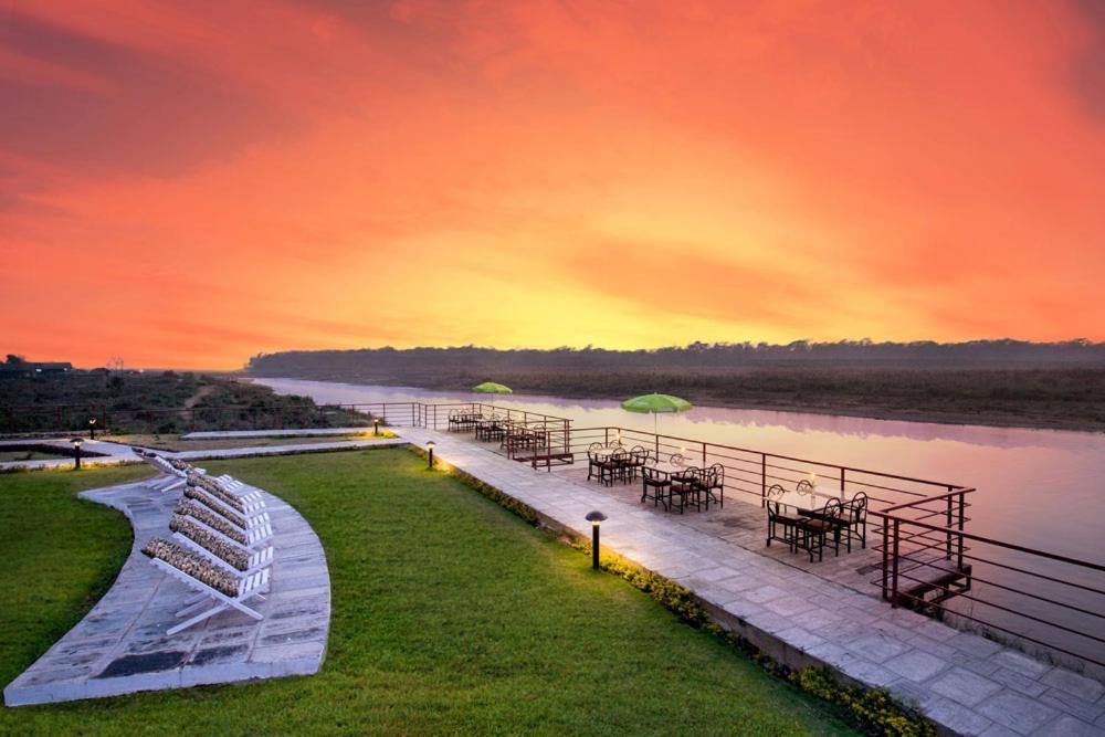 Park Safari Resort, Chitwan National Park Екстер'єр фото